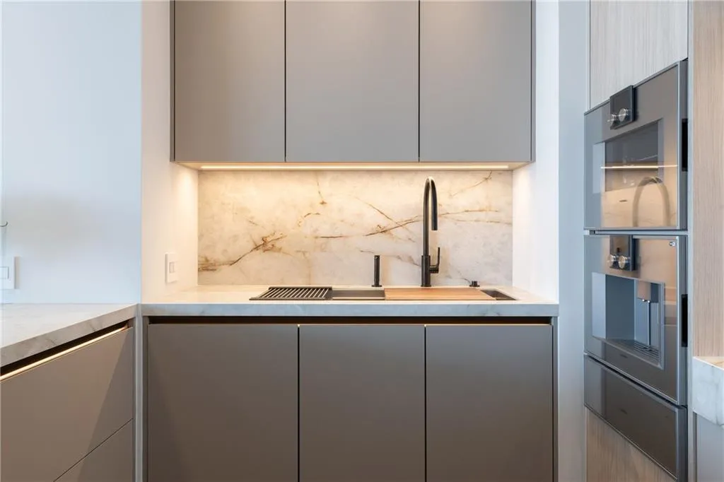 1065 Peachtree Street Ne Unit 3504, Atlanta, Georgia 30309, 3 Bedrooms Bedrooms, ,3 BathroomsBathrooms,Residential,For Sale,1065 Peachtree Street Ne Unit 3504,7585386