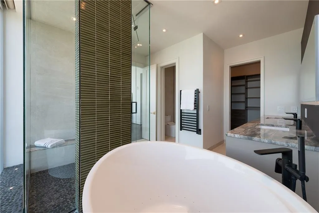 1065 Peachtree Street Ne Unit 3504, Atlanta, Georgia 30309, 3 Bedrooms Bedrooms, ,3 BathroomsBathrooms,Residential,For Sale,1065 Peachtree Street Ne Unit 3504,7585386