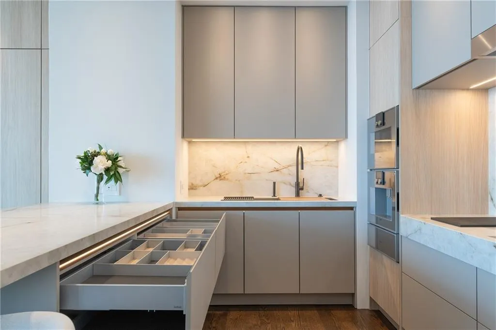 Beautiful Siematic cabinets and drawers are designed to simplify storage.