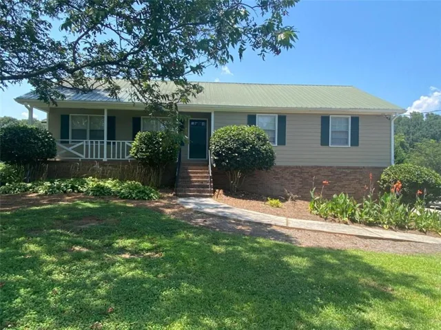 420 Atlanta Highway, Loganville, Georgia 30052