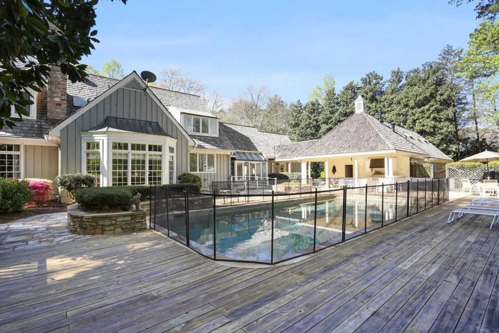 1405 N Harris Ridge, Atlanta, Georgia 30327, 6 Bedrooms Bedrooms, ,6 BathroomsBathrooms,Residential,Sold,1405 N Harris Ridge,6718903