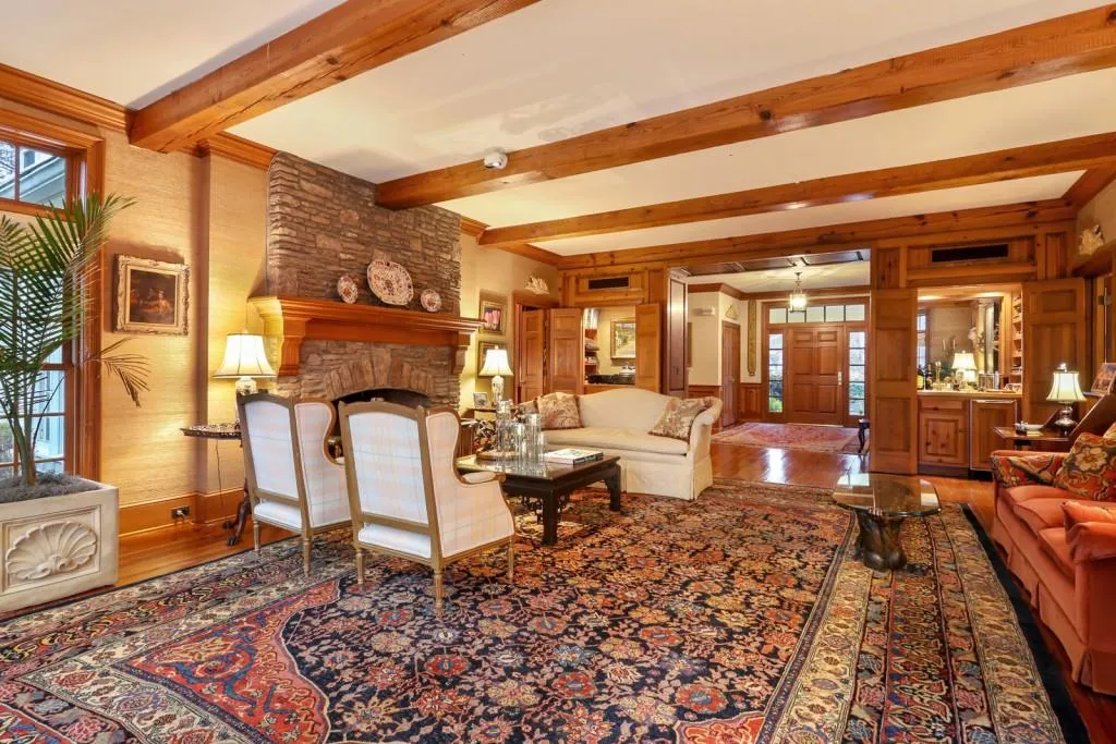 1405 N Harris Ridge, Atlanta, Georgia 30327, 6 Bedrooms Bedrooms, ,6 BathroomsBathrooms,Residential,Sold,1405 N Harris Ridge,6718903