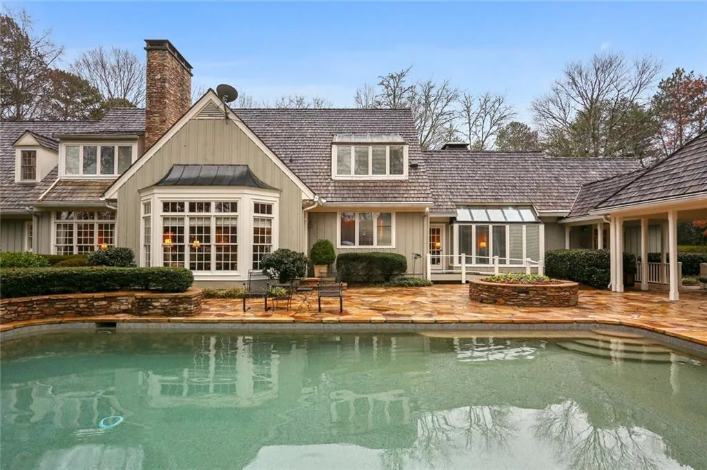 1405 N Harris Ridge, Atlanta, Georgia 30327, 6 Bedrooms Bedrooms, ,6 BathroomsBathrooms,Residential,Sold,1405 N Harris Ridge,6718903