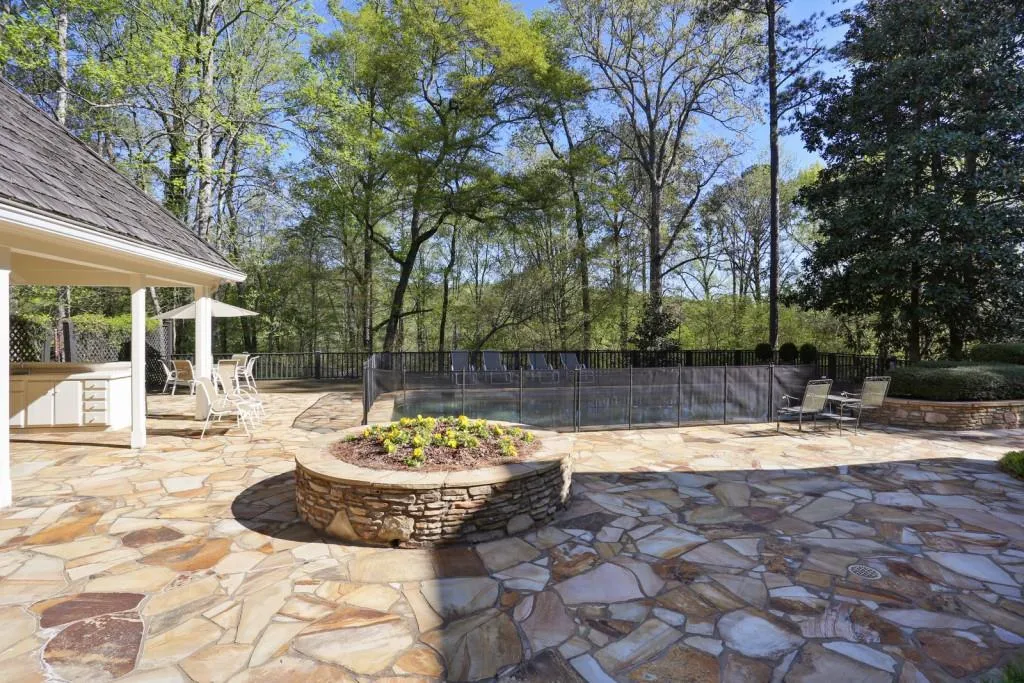 1405 N Harris Ridge, Atlanta, Georgia 30327, 6 Bedrooms Bedrooms, ,6 BathroomsBathrooms,Residential,Sold,1405 N Harris Ridge,6718903