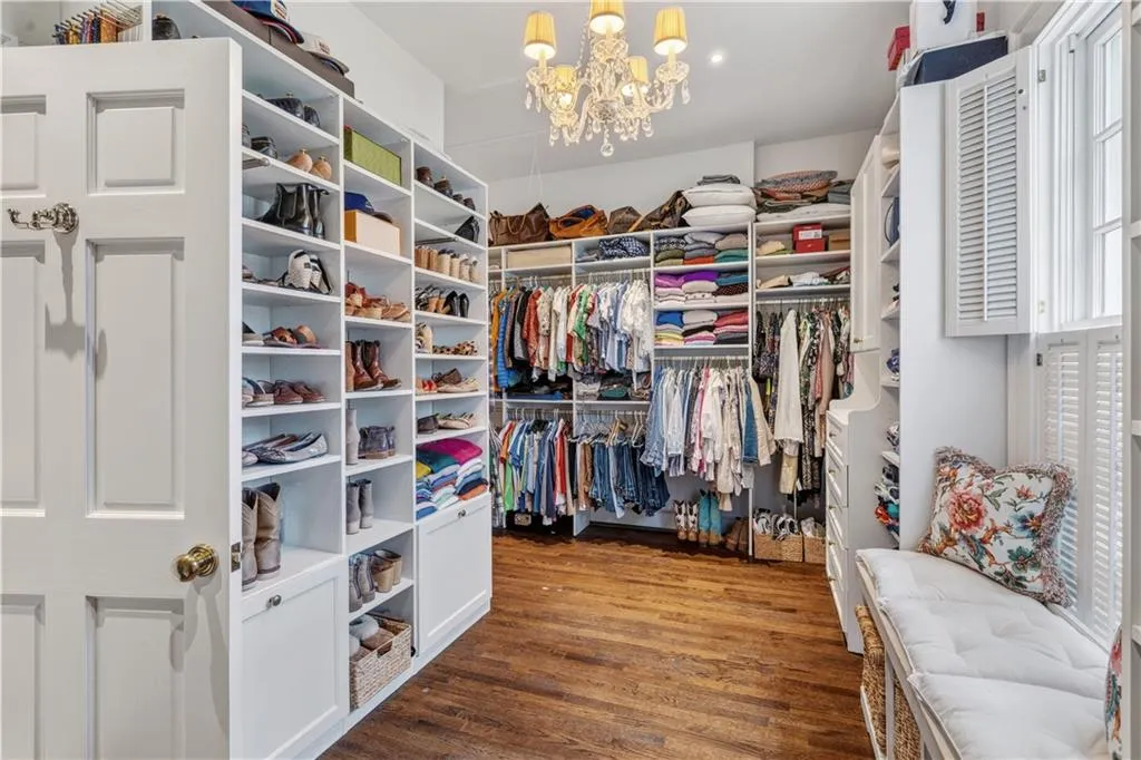 Primary closet with washer/dryer hookup