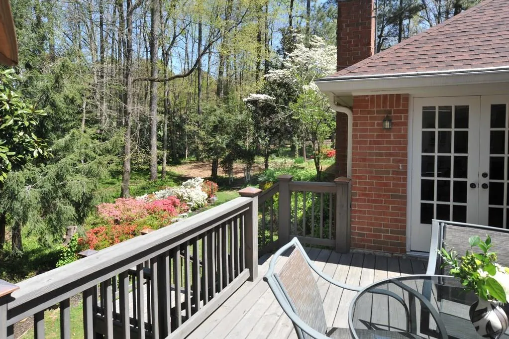 250 Riverwood Court, Sandy Springs, Georgia 30328, 6 Bedrooms Bedrooms, ,5 BathroomsBathrooms,Residential,Sold,250 Riverwood Court,5995382