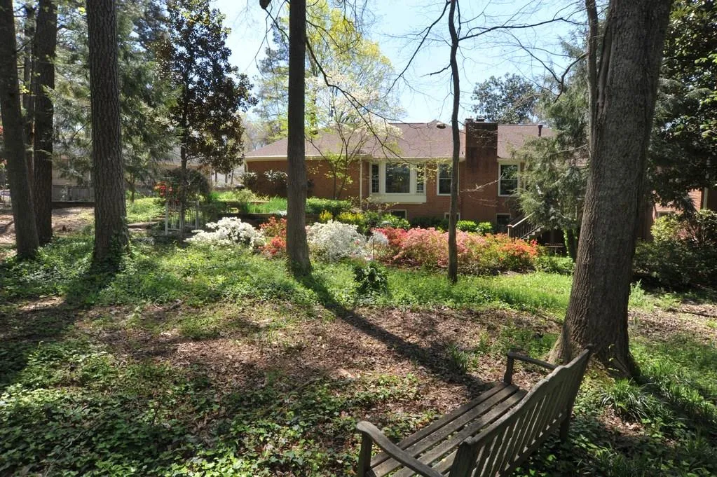 250 Riverwood Court, Sandy Springs, Georgia 30328, 6 Bedrooms Bedrooms, ,5 BathroomsBathrooms,Residential,Sold,250 Riverwood Court,5995382