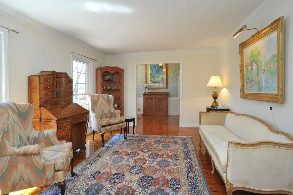 250 Riverwood Court, Sandy Springs, Georgia 30328, 6 Bedrooms Bedrooms, ,5 BathroomsBathrooms,Residential,Sold,250 Riverwood Court,5995382