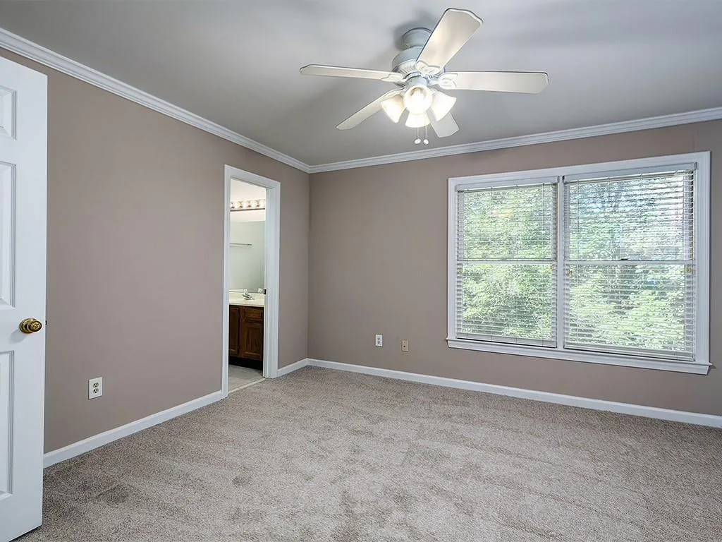 7500 Roswell Road Ne Unit 94, Sandy Springs, Georgia 30350, 2 Bedrooms Bedrooms, ,2 BathroomsBathrooms,Residential,Sold,7500 Roswell Road Ne Unit 94,6784122