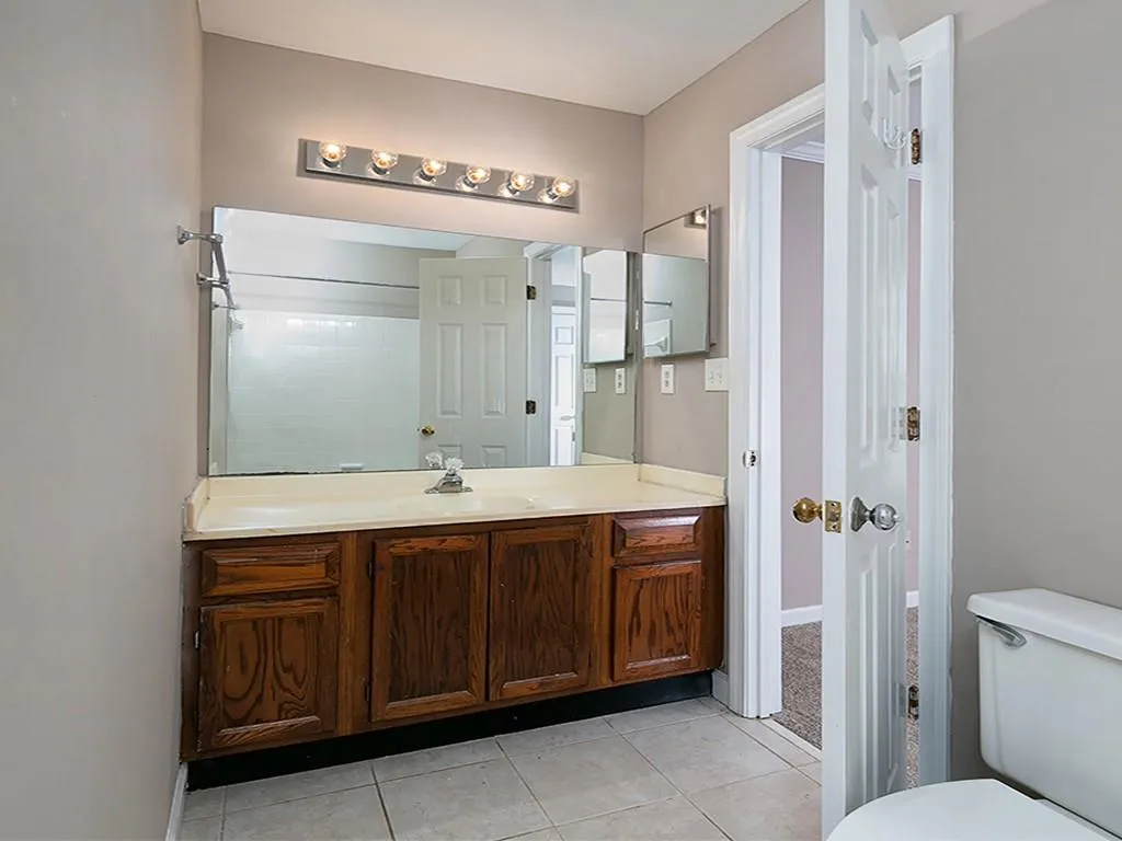 7500 Roswell Road Ne Unit 94, Sandy Springs, Georgia 30350, 2 Bedrooms Bedrooms, ,2 BathroomsBathrooms,Residential,Sold,7500 Roswell Road Ne Unit 94,6784122