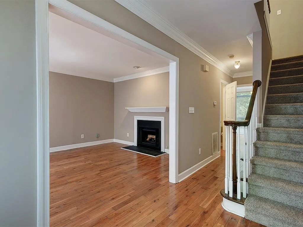 7500 Roswell Road Ne Unit 94, Sandy Springs, Georgia 30350, 2 Bedrooms Bedrooms, ,2 BathroomsBathrooms,Residential,Sold,7500 Roswell Road Ne Unit 94,6784122