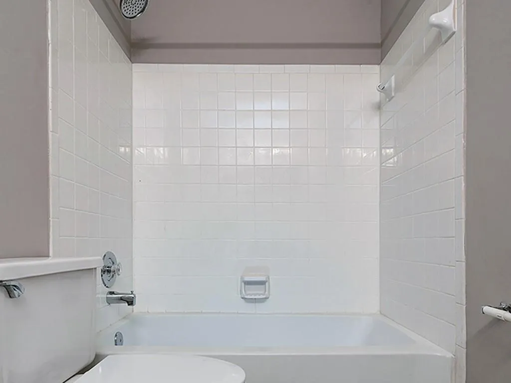 7500 Roswell Road Ne Unit 94, Sandy Springs, Georgia 30350, 2 Bedrooms Bedrooms, ,2 BathroomsBathrooms,Residential,Sold,7500 Roswell Road Ne Unit 94,6784122