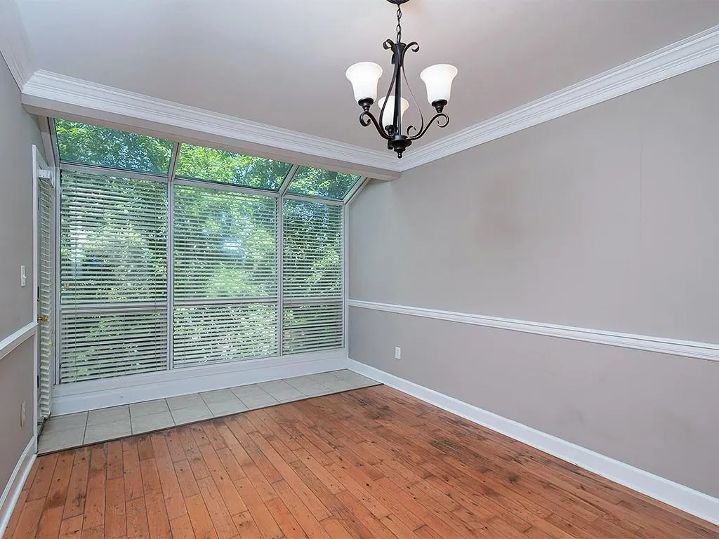 7500 Roswell Road Ne Unit 94, Sandy Springs, Georgia 30350, 2 Bedrooms Bedrooms, ,2 BathroomsBathrooms,Residential,Sold,7500 Roswell Road Ne Unit 94,6784122