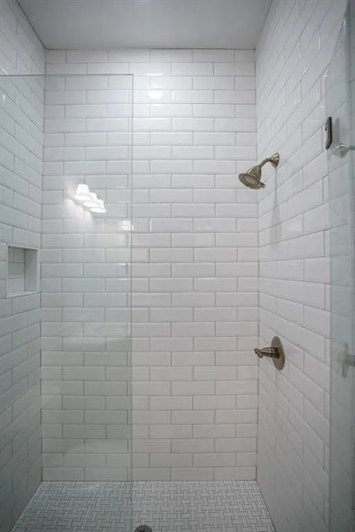 116 Hardeman Road, Atlanta, Georgia 30342, 6 Bedrooms Bedrooms, ,5 BathroomsBathrooms,Residential,Sold,116 Hardeman Road,5700653