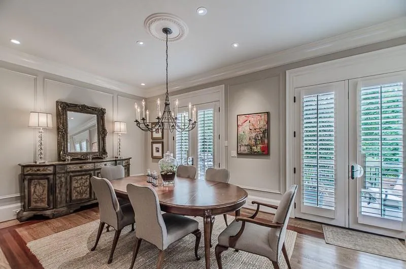 2823 Paces Lookout Lane, Atlanta, Georgia 30339, 3 Bedrooms Bedrooms, ,3 BathroomsBathrooms,Residential,Sold,2823 Paces Lookout Lane,5686628
