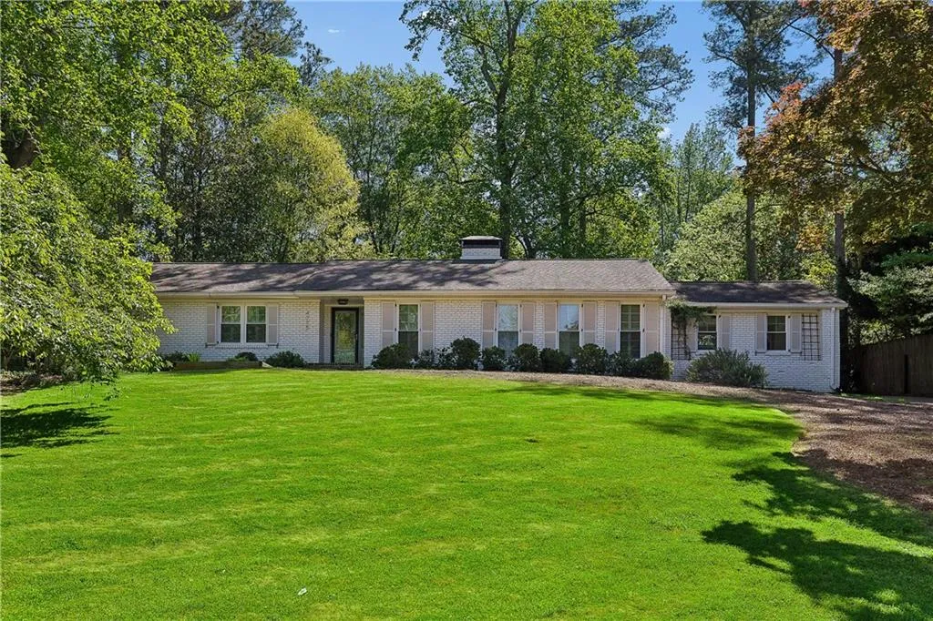 4775 Merlendale Court, Atlanta, Georgia 30327, 4 Bedrooms Bedrooms, ,3 BathroomsBathrooms,Residential,For Sale,4775 Merlendale Court,7765352