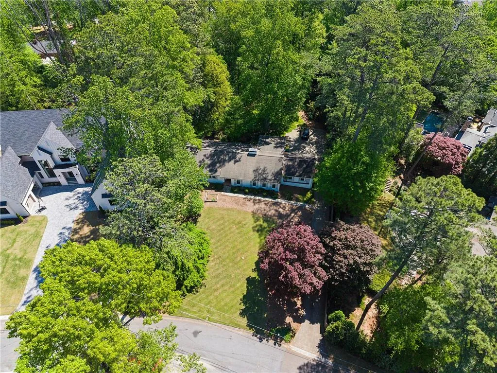 4775 Merlendale Court, Atlanta, Georgia 30327, 4 Bedrooms Bedrooms, ,3 BathroomsBathrooms,Residential,For Sale,4775 Merlendale Court,7765352
