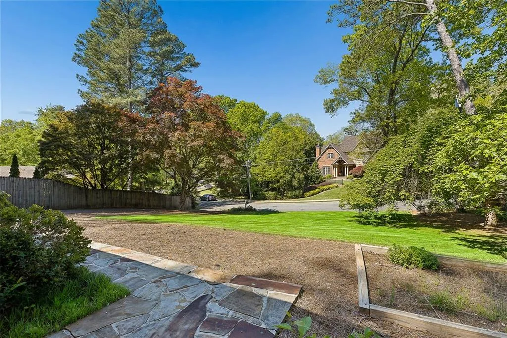 4775 Merlendale Court, Atlanta, Georgia 30327, 4 Bedrooms Bedrooms, ,3 BathroomsBathrooms,Residential,For Sale,4775 Merlendale Court,7765352