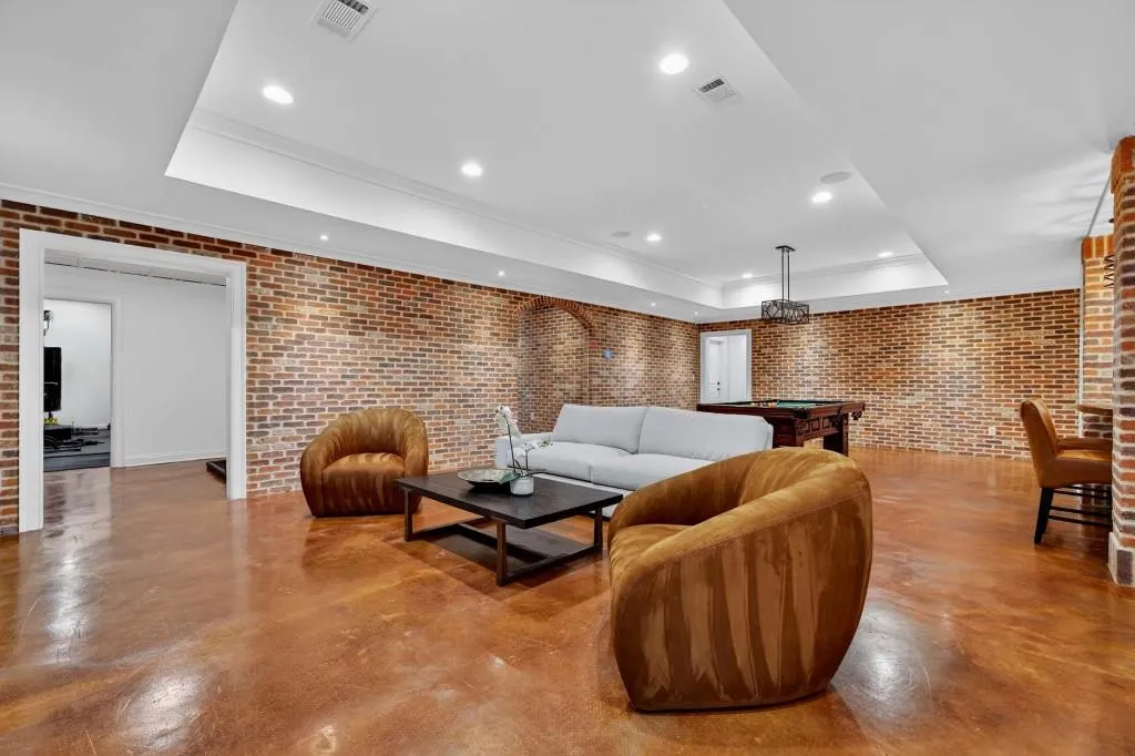 3303 Habersham Road Nw, Atlanta, Georgia 30305, 6 Bedrooms Bedrooms, ,5 BathroomsBathrooms,Residential,For Sale,3303 Habersham Road Nw,7638369