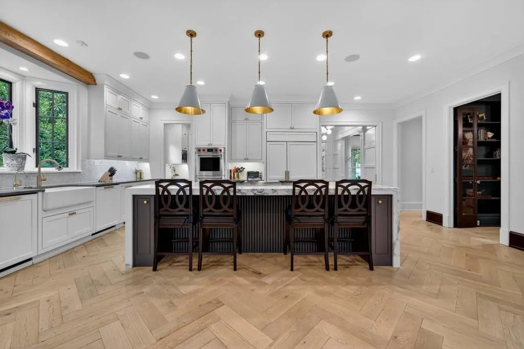 3303 Habersham Road Nw, Atlanta, Georgia 30305, 6 Bedrooms Bedrooms, ,5 BathroomsBathrooms,Residential,For Sale,3303 Habersham Road Nw,7638369