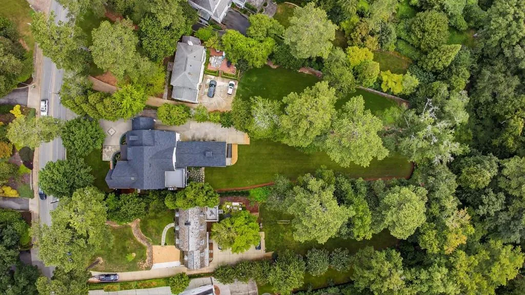 3303 Habersham Road Nw, Atlanta, Georgia 30305, 6 Bedrooms Bedrooms, ,5 BathroomsBathrooms,Residential,For Sale,3303 Habersham Road Nw,7638369