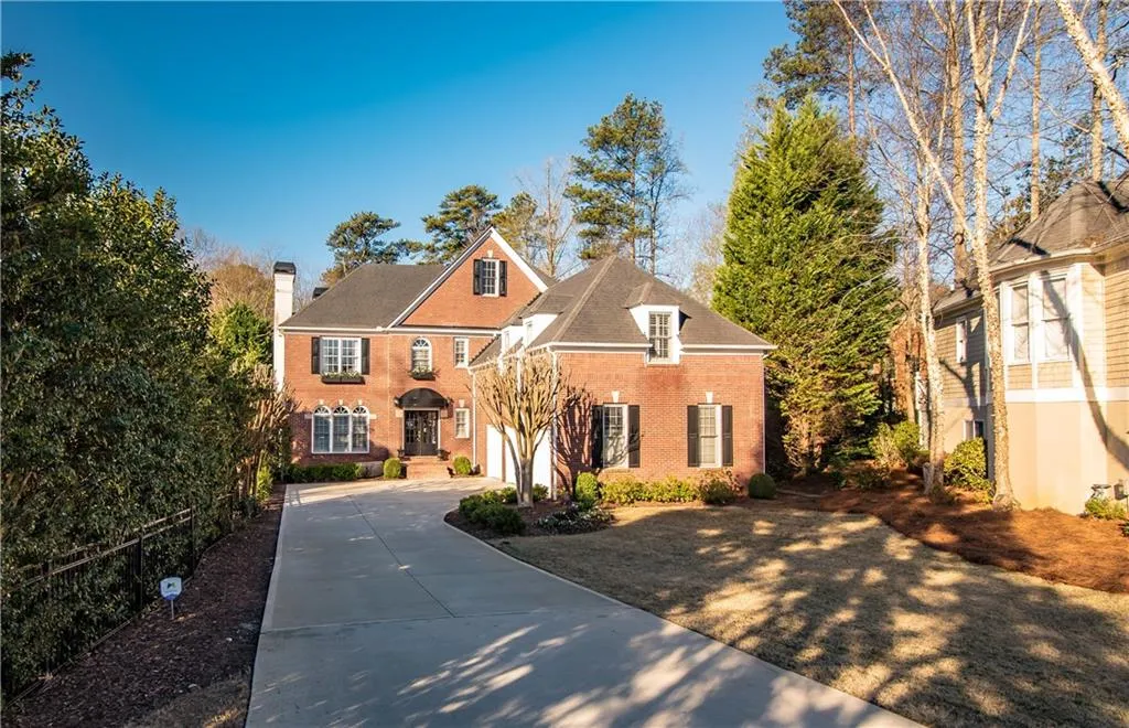 310 Hunting View Court, Atlanta, Georgia 30328, 5 Bedrooms Bedrooms, ,4 BathroomsBathrooms,Residential,Sold,310 Hunting View Court,5819520