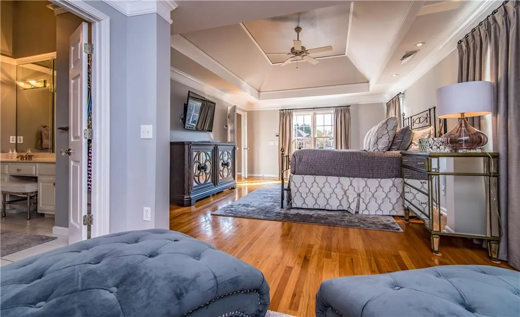 310 Hunting View Court, Atlanta, Georgia 30328, 5 Bedrooms Bedrooms, ,4 BathroomsBathrooms,Residential,Sold,310 Hunting View Court,5819520