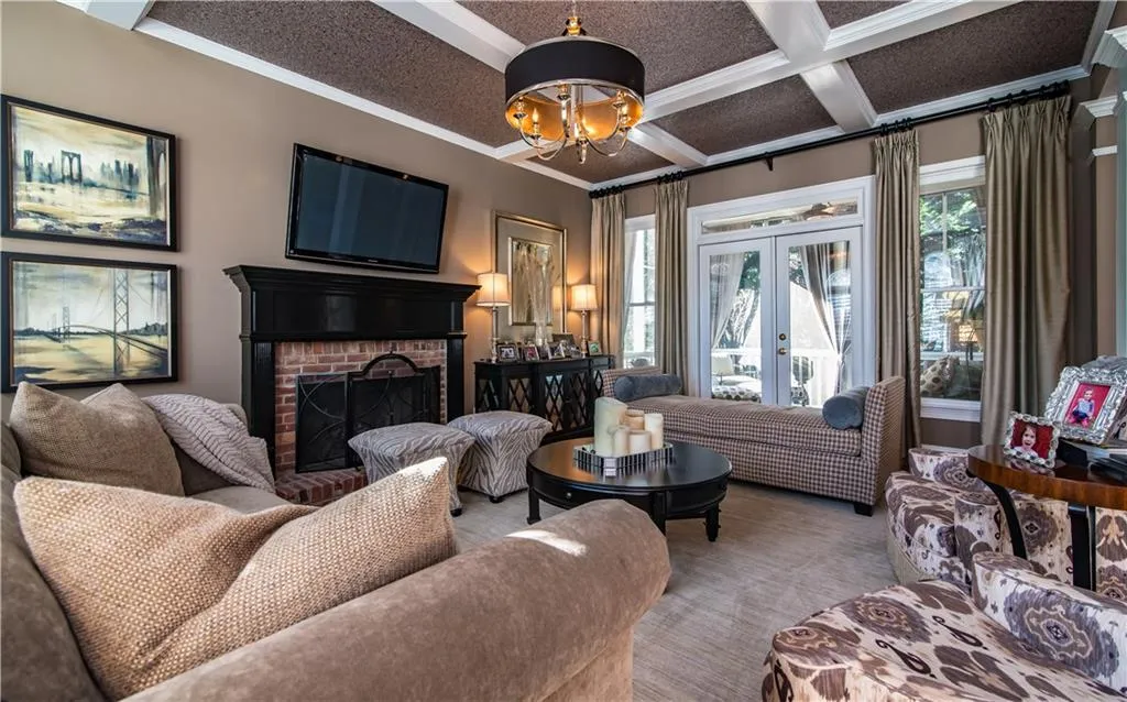 310 Hunting View Court, Atlanta, Georgia 30328, 5 Bedrooms Bedrooms, ,4 BathroomsBathrooms,Residential,Sold,310 Hunting View Court,5819520