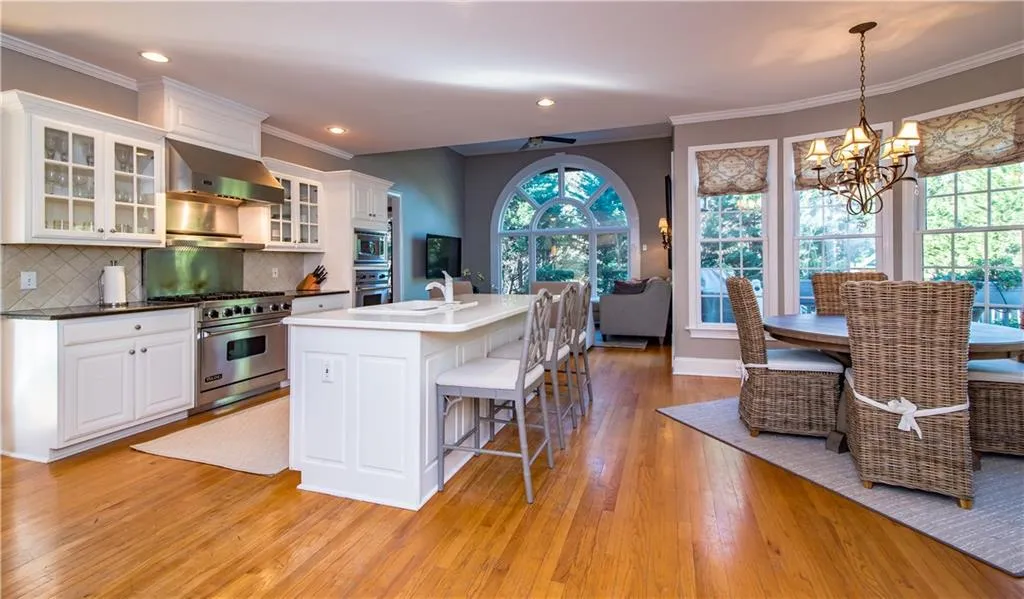 310 Hunting View Court, Atlanta, Georgia 30328, 5 Bedrooms Bedrooms, ,4 BathroomsBathrooms,Residential,Sold,310 Hunting View Court,5819520