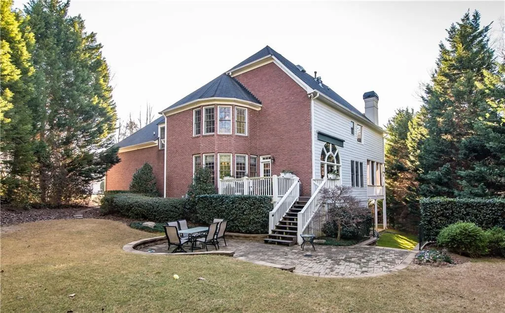 310 Hunting View Court, Atlanta, Georgia 30328, 5 Bedrooms Bedrooms, ,4 BathroomsBathrooms,Residential,Sold,310 Hunting View Court,5819520