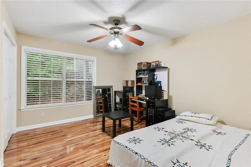 4102 Santa Fe Parkway, Sandy Springs, Georgia 30350, 3 Bedrooms Bedrooms, ,2 BathroomsBathrooms,Residential,Sold,4102 Santa Fe Parkway,6027916