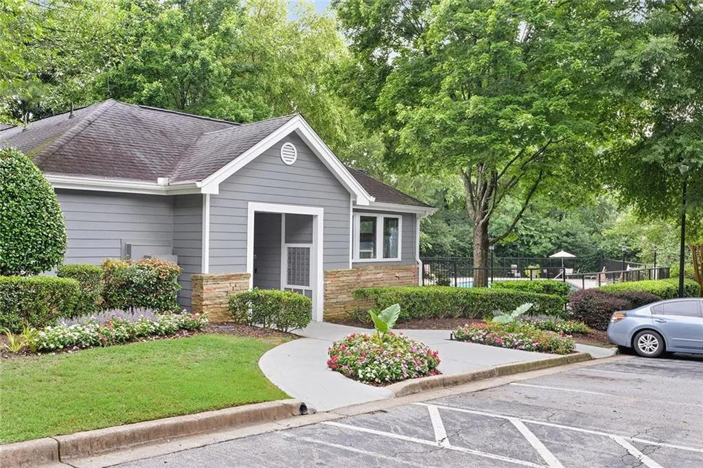 4102 Santa Fe Parkway, Sandy Springs, Georgia 30350, 3 Bedrooms Bedrooms, ,2 BathroomsBathrooms,Residential,Sold,4102 Santa Fe Parkway,6027916