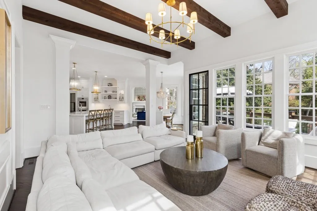 4583 Stella Drive, Atlanta, Georgia 30327, 6 Bedrooms Bedrooms, ,5 BathroomsBathrooms,Residential,For Sale,4583 Stella Drive,7738410