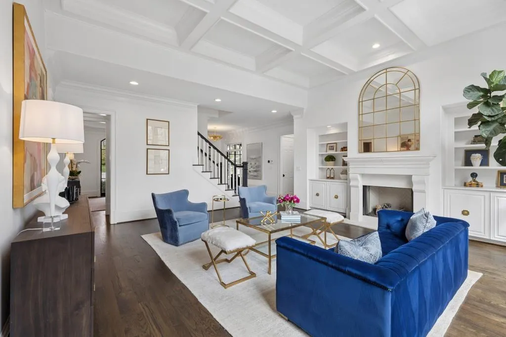 4583 Stella Drive, Atlanta, Georgia 30327, 6 Bedrooms Bedrooms, ,5 BathroomsBathrooms,Residential,For Sale,4583 Stella Drive,7738410