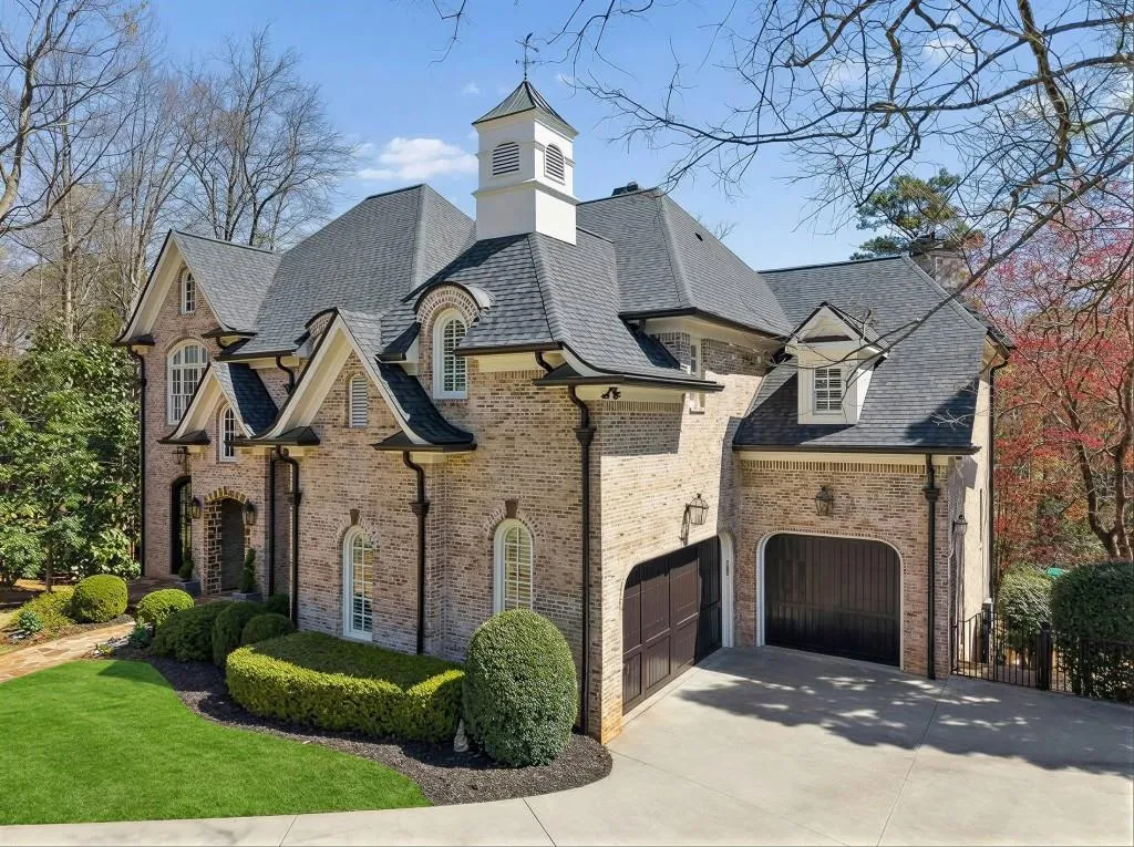 4583 Stella Drive, Atlanta, Georgia 30327, 6 Bedrooms Bedrooms, ,5 BathroomsBathrooms,Residential,For Sale,4583 Stella Drive,7738410