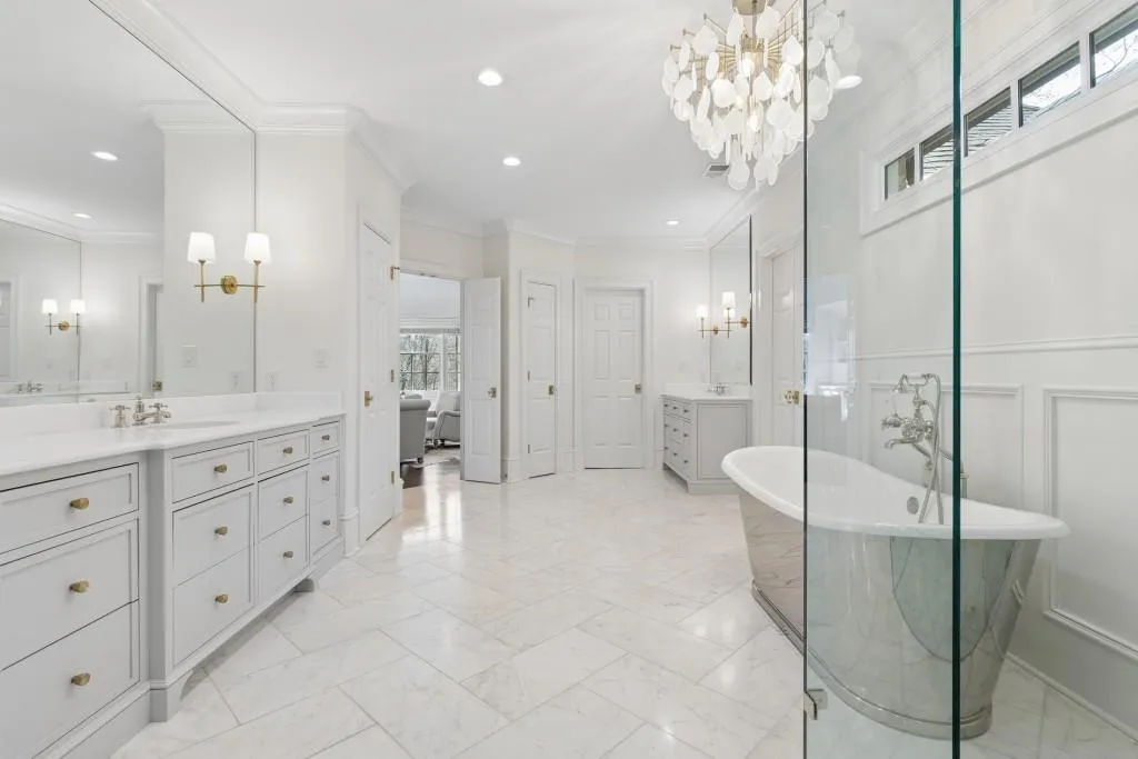 4583 Stella Drive, Atlanta, Georgia 30327, 6 Bedrooms Bedrooms, ,5 BathroomsBathrooms,Residential,For Sale,4583 Stella Drive,7738410