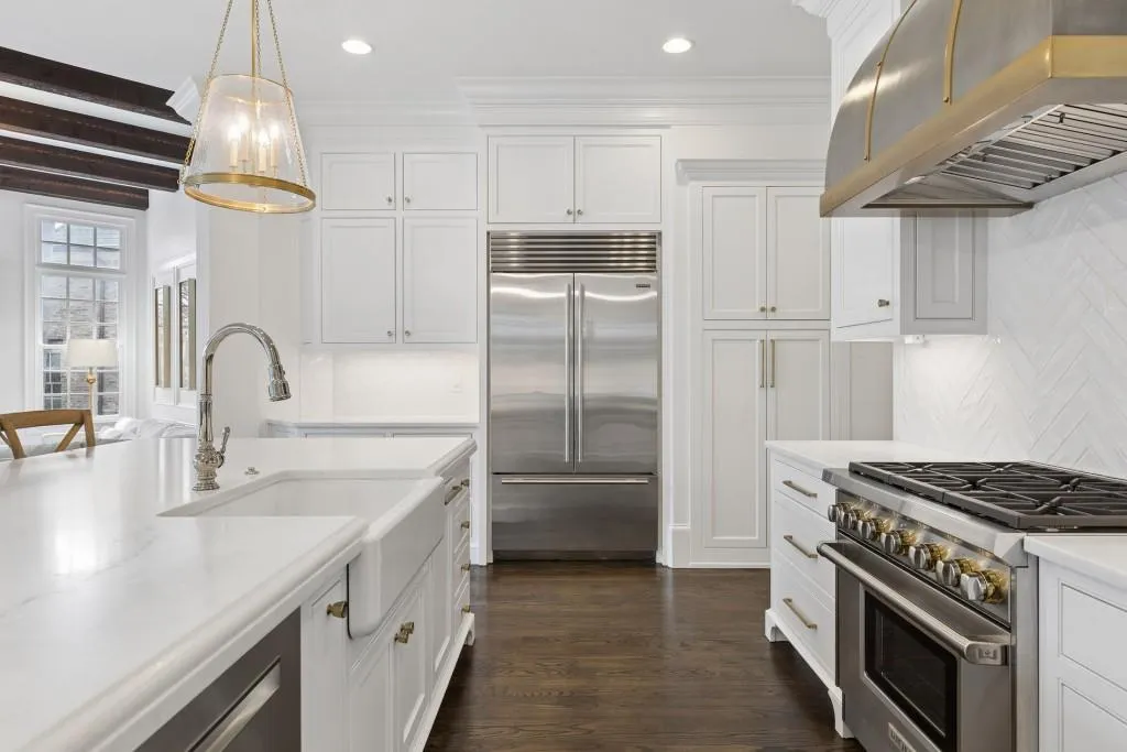 4583 Stella Drive, Atlanta, Georgia 30327, 6 Bedrooms Bedrooms, ,5 BathroomsBathrooms,Residential,For Sale,4583 Stella Drive,7738410