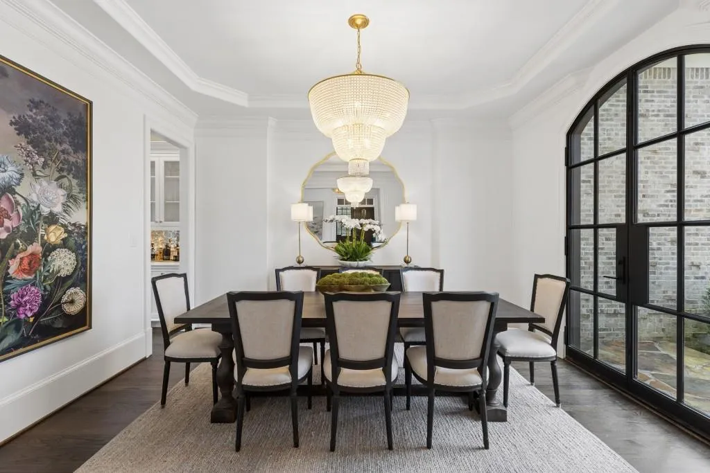 4583 Stella Drive, Atlanta, Georgia 30327, 6 Bedrooms Bedrooms, ,5 BathroomsBathrooms,Residential,For Sale,4583 Stella Drive,7738410