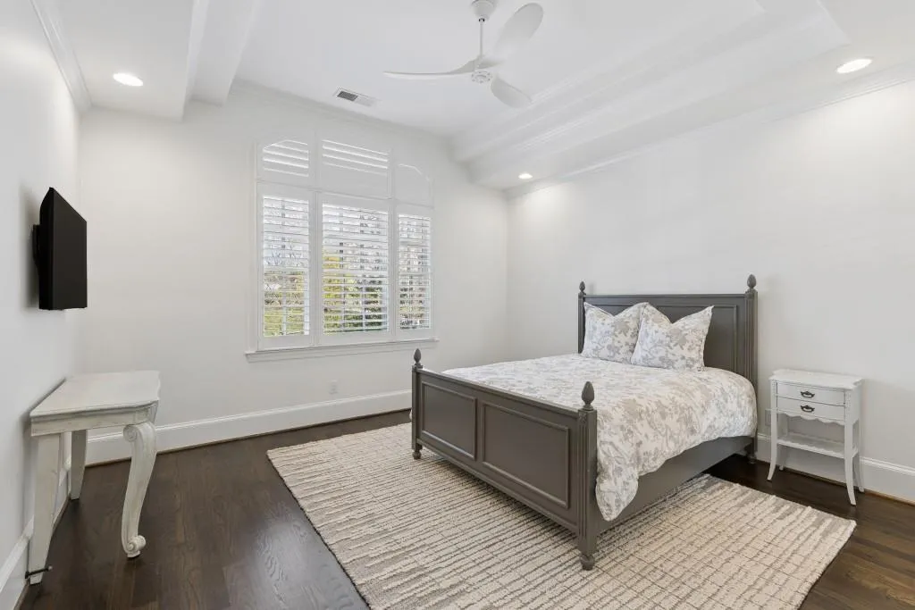 4583 Stella Drive, Atlanta, Georgia 30327, 6 Bedrooms Bedrooms, ,5 BathroomsBathrooms,Residential,For Sale,4583 Stella Drive,7738410