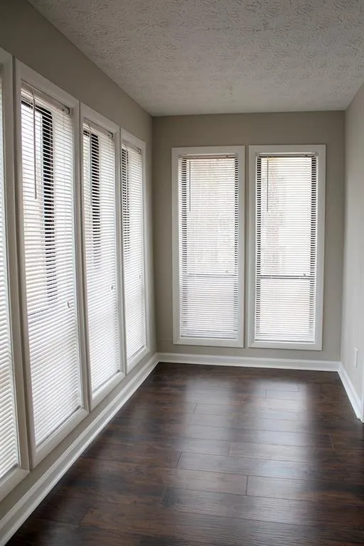 9400 Roberts Drive Unit 4b, Atlanta, Georgia 30350, 2 Bedrooms Bedrooms, ,2 BathroomsBathrooms,Residential,Sold,9400 Roberts Drive Unit 4b,6714238