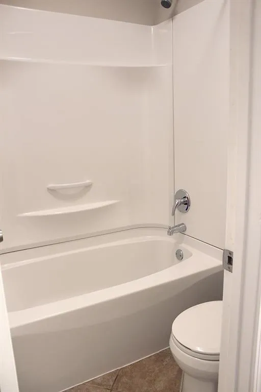 9400 Roberts Drive Unit 4b, Atlanta, Georgia 30350, 2 Bedrooms Bedrooms, ,2 BathroomsBathrooms,Residential,Sold,9400 Roberts Drive Unit 4b,6714238