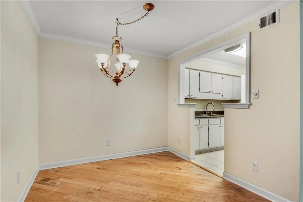 1104 Wingate Way, Sandy Springs, Georgia 30350, 2 Bedrooms Bedrooms, ,2 BathroomsBathrooms,Residential,Sold,1104 Wingate Way,7110774