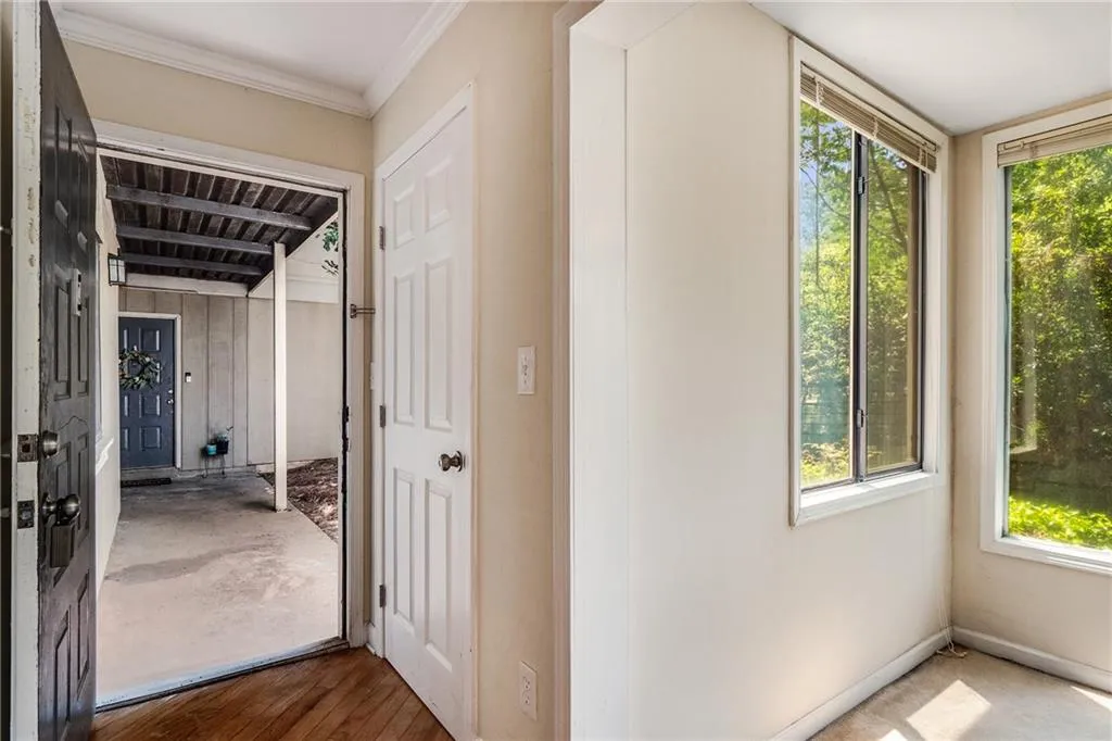 1104 Wingate Way, Sandy Springs, Georgia 30350, 2 Bedrooms Bedrooms, ,2 BathroomsBathrooms,Residential,Sold,1104 Wingate Way,7110774
