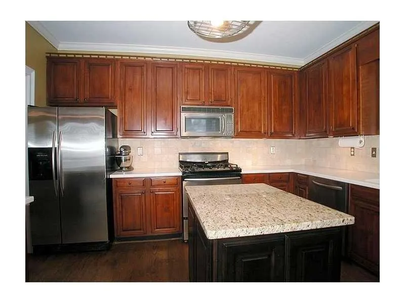 7155 Roswell Road Unit 7, Atlanta, Georgia 30328, 3 Bedrooms Bedrooms, ,3 BathroomsBathrooms,Residential,Sold,7155 Roswell Road Unit 7,5639338