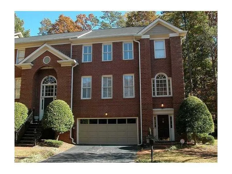 7155 Roswell Road Unit 7, Atlanta, Georgia 30328, 3 Bedrooms Bedrooms, ,3 BathroomsBathrooms,Residential,Sold,7155 Roswell Road Unit 7,5639338