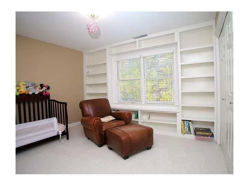 7155 Roswell Road Unit 7, Atlanta, Georgia 30328, 3 Bedrooms Bedrooms, ,3 BathroomsBathrooms,Residential,Sold,7155 Roswell Road Unit 7,5639338