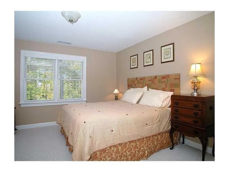 7155 Roswell Road Unit 7, Atlanta, Georgia 30328, 3 Bedrooms Bedrooms, ,3 BathroomsBathrooms,Residential,Sold,7155 Roswell Road Unit 7,5639338