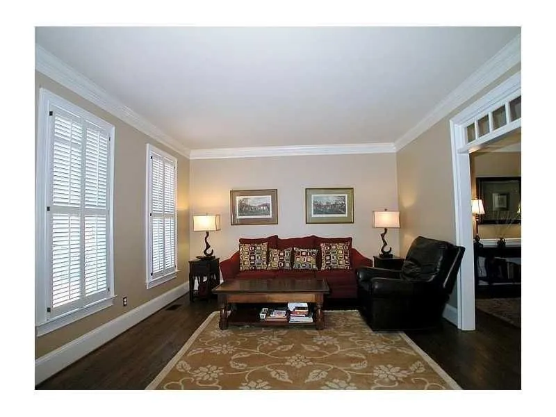 7155 Roswell Road Unit 7, Atlanta, Georgia 30328, 3 Bedrooms Bedrooms, ,3 BathroomsBathrooms,Residential,Sold,7155 Roswell Road Unit 7,5639338