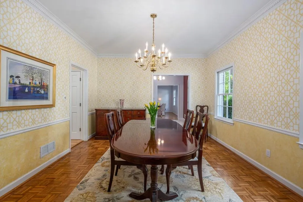 300 Lighthouse Point, Sandy Springs, Georgia 30328, 5 Bedrooms Bedrooms, ,3 BathroomsBathrooms,Residential,Sold,300 Lighthouse Point,6879794