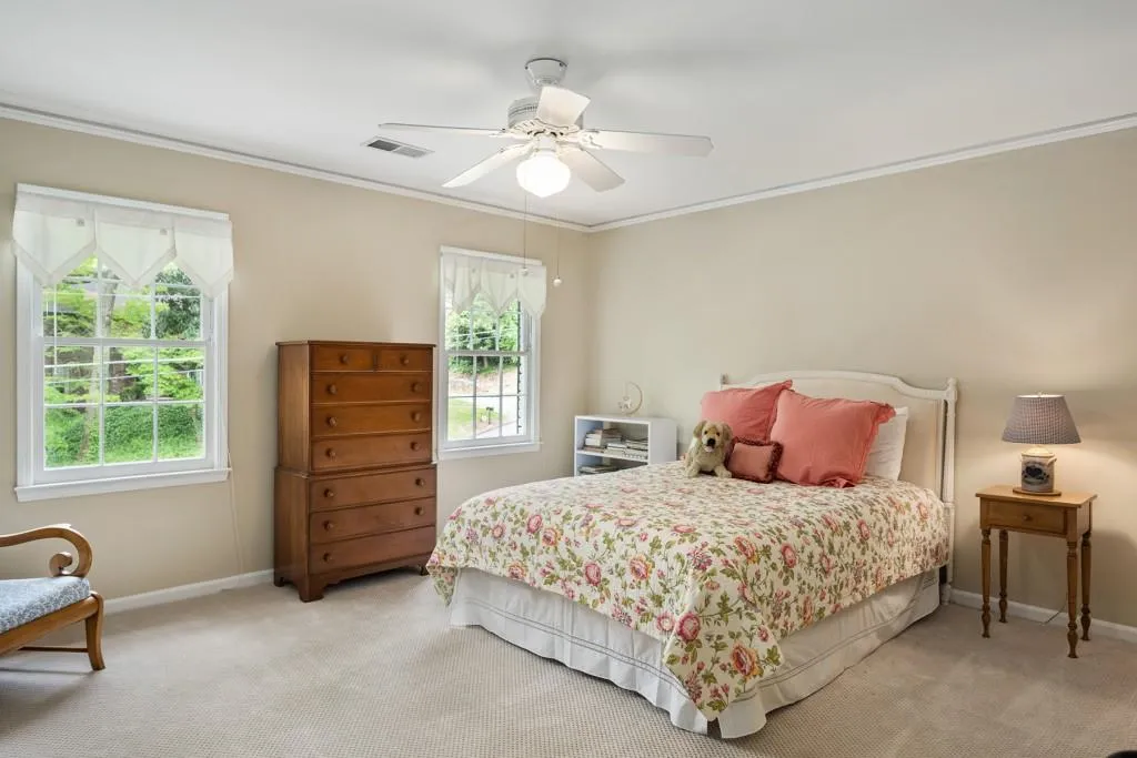 300 Lighthouse Point, Sandy Springs, Georgia 30328, 5 Bedrooms Bedrooms, ,3 BathroomsBathrooms,Residential,Sold,300 Lighthouse Point,6879794